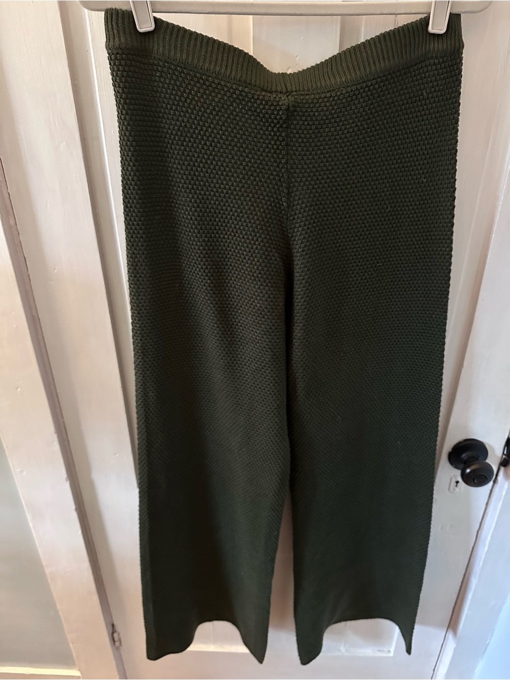 Uncharted Wide-Leg Knit Pants in Olive